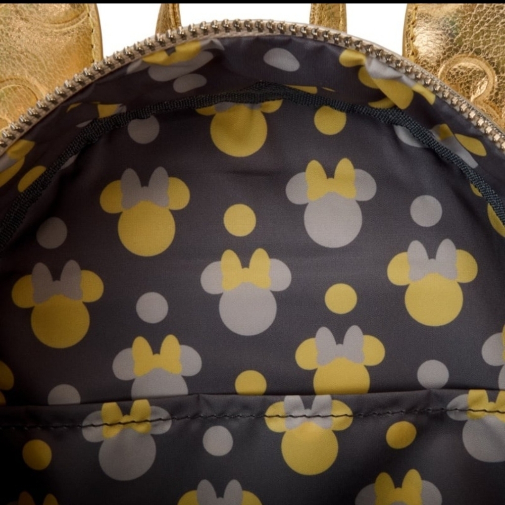 Loungefly Minnie Mouse Gold and Silver Metallic Quilted Mini Backpack - Picture 4 of 4